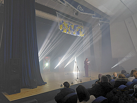 Сучасне освітлення та техніка оновленої концертної зали Палацу молоді Черкаси