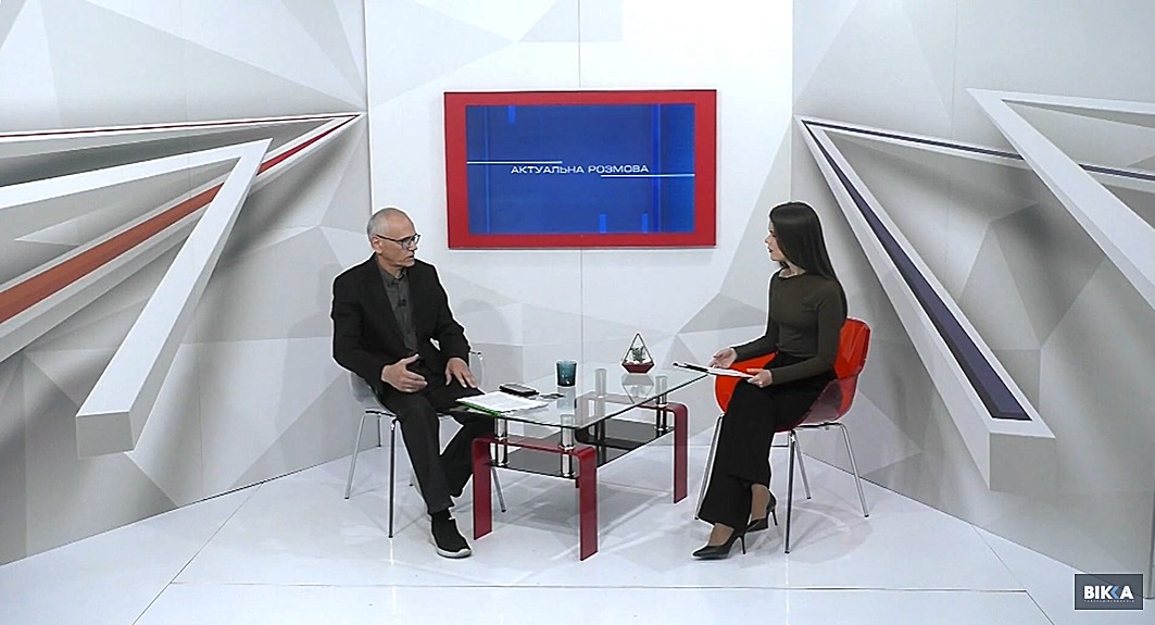 Присяжний Журенков Валерій у студії ВІККА під час ефіру