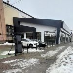 Прибудова до колишньої тютюнової фабрики з оголошенням про оренду